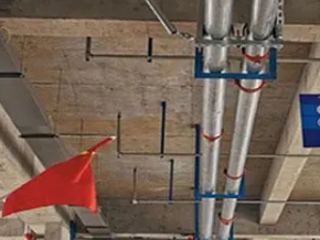 准格尔管廊支架的安装方法